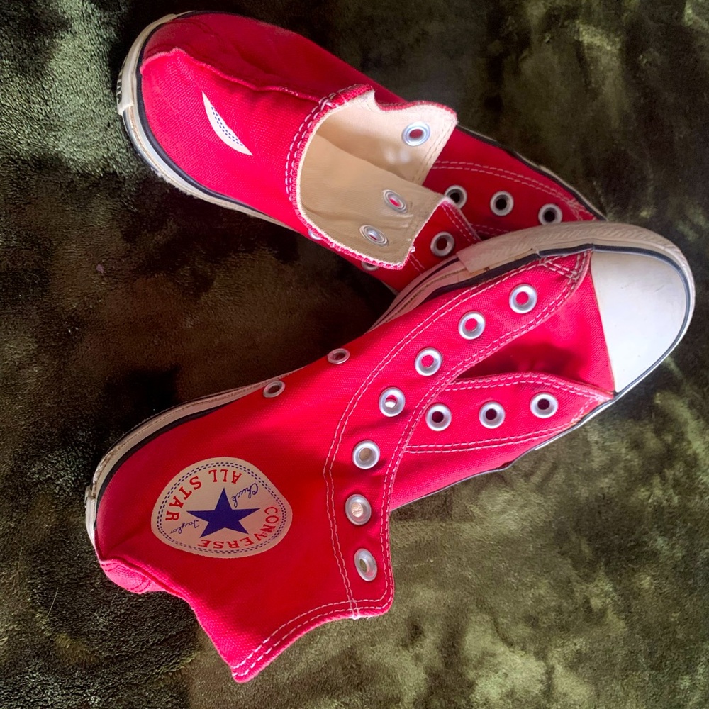 Red Converse